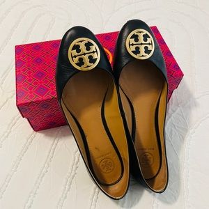 Tory Burch BENTON BALLET FLAT
NAPPA LEATHER